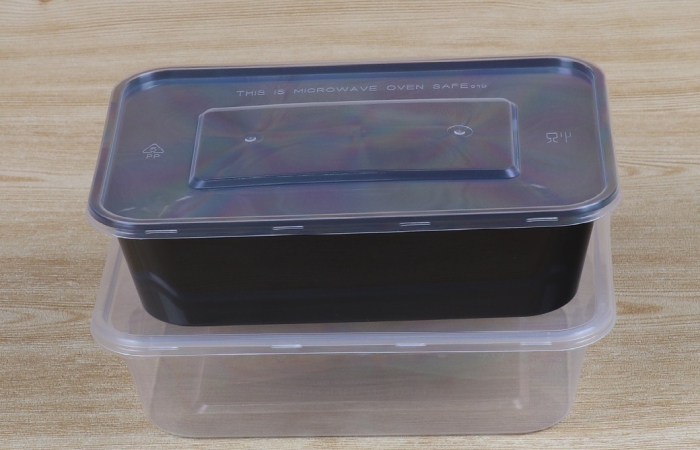 กล่องอาหารเหลี่ยม GP-BOX650 ml+ฝาสีใส
